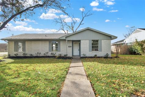 832 S 5th Street La Porte TX 77571