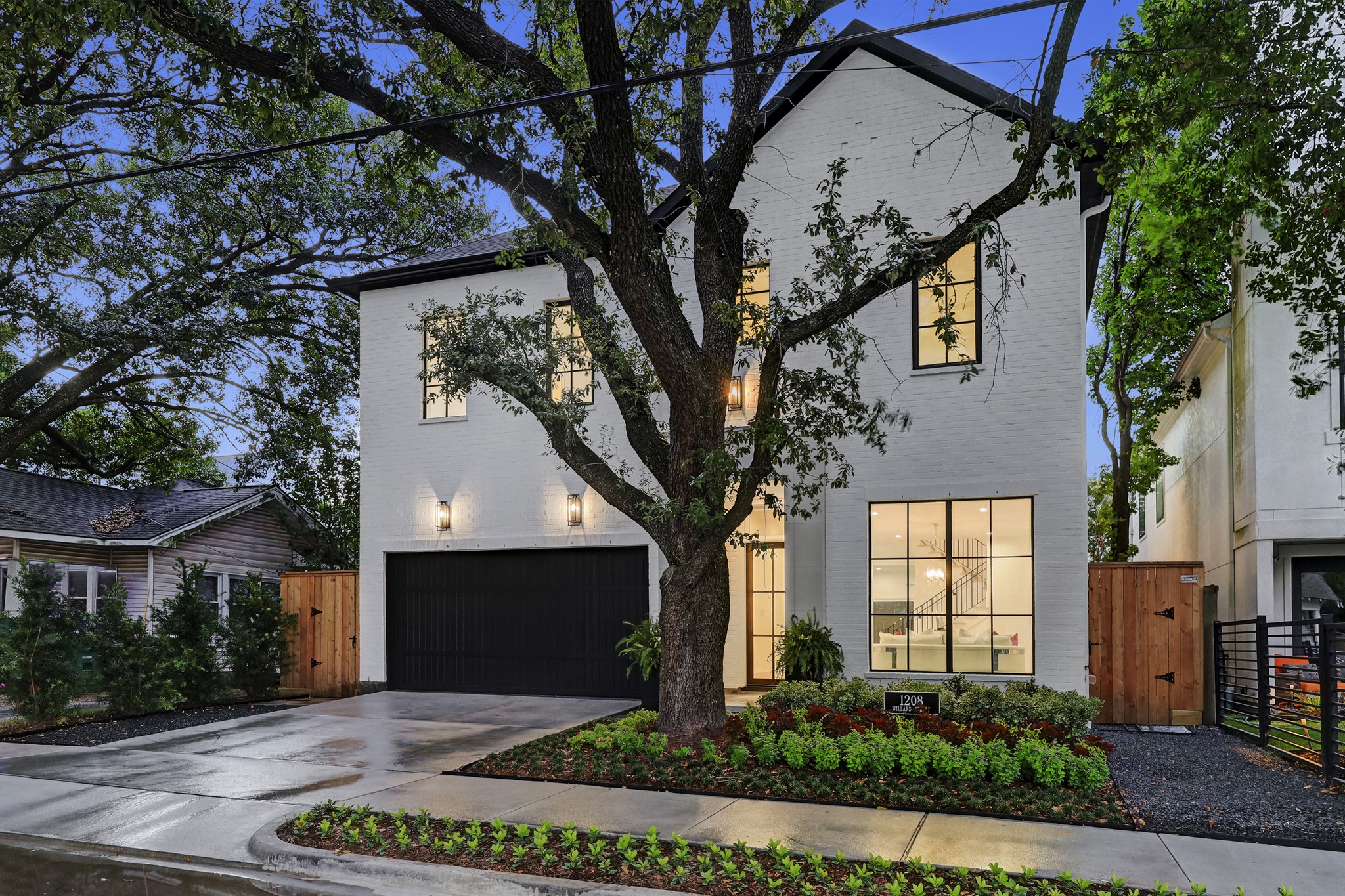 1208 Willard Street Houston TX 77006