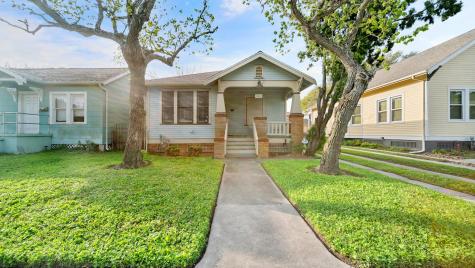 4411 Avenue S 1/2 Galveston TX 77550