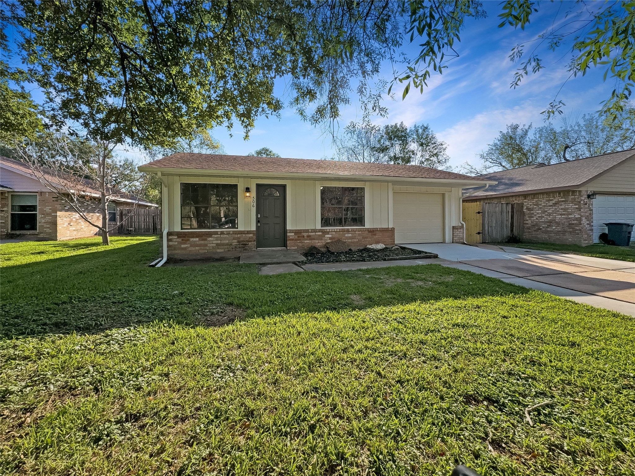 506 N 14th Street La Porte TX 77571