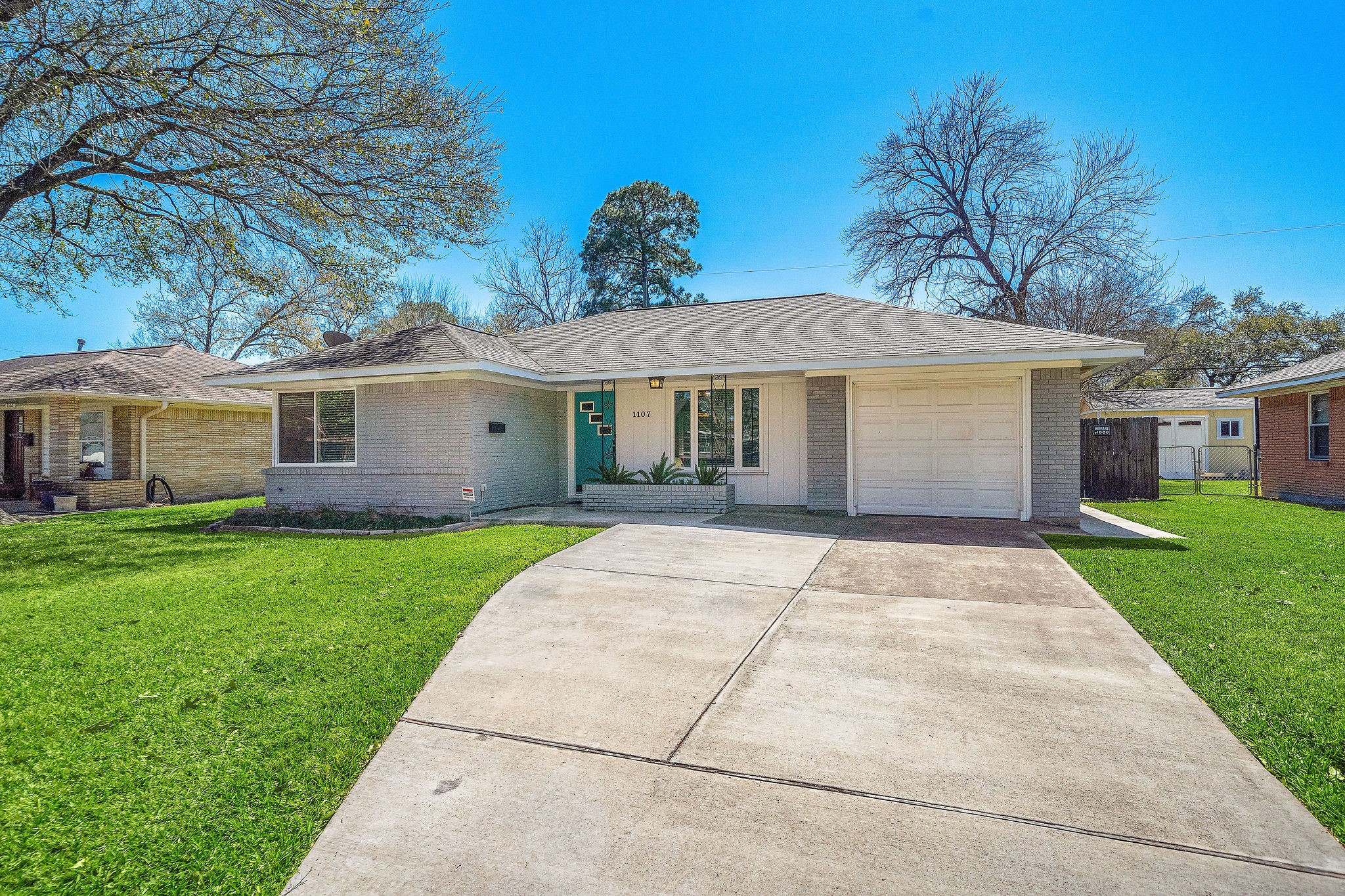 1107 W 31st Street Houston TX 77018