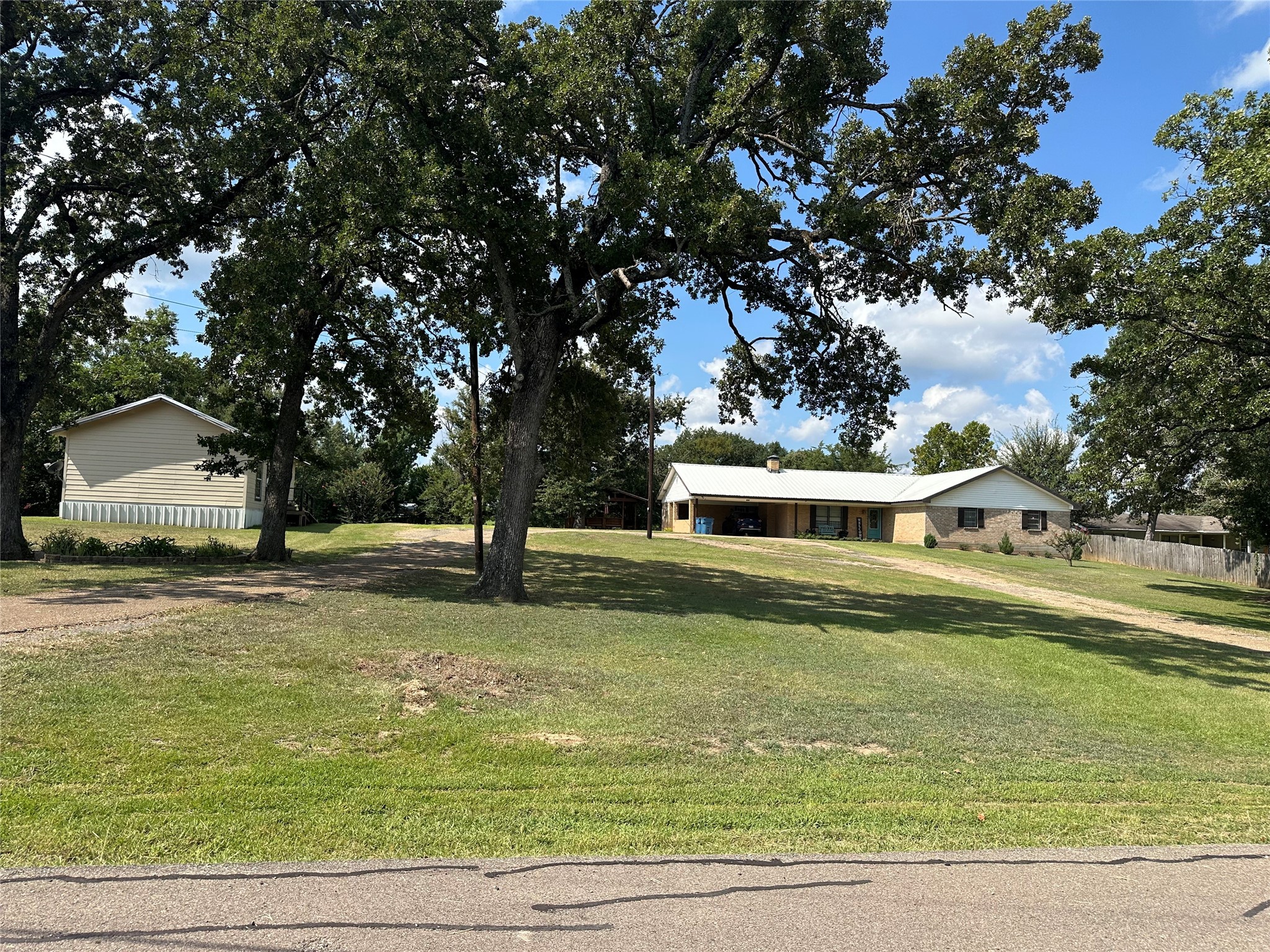 510 N Ray Street Buffalo TX 75831