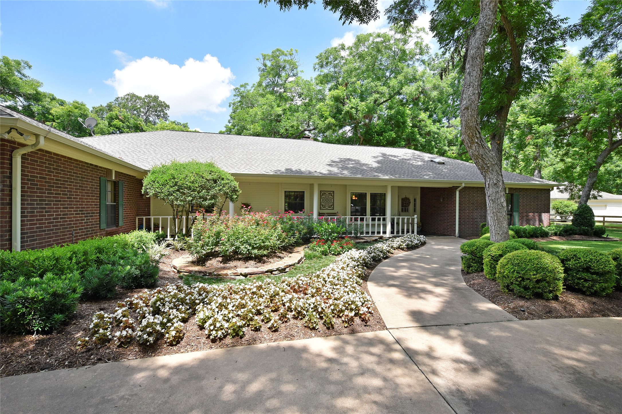 3919 Aspenwood Drive Richmond TX 77406