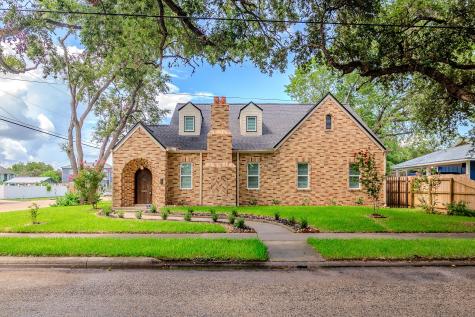 407 E Santa Rosa Street Victoria TX 77901