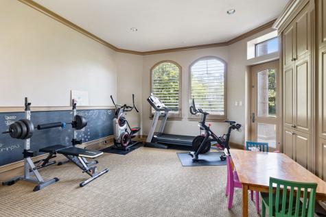 5412 Sturbridge Drive Houston TX 77056