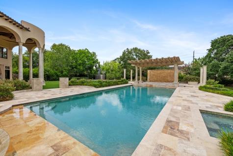 5412 Sturbridge Drive Houston TX 77056