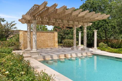 5412 Sturbridge Drive Houston TX 77056
