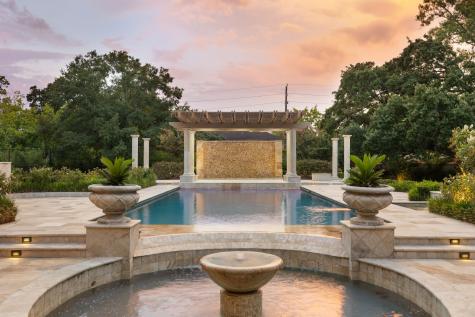 5412 Sturbridge Drive Houston TX 77056