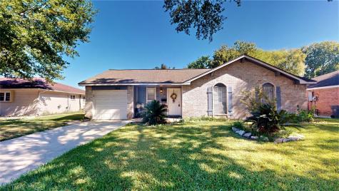 1914 Oaklawn Street Sugar Land TX 77498