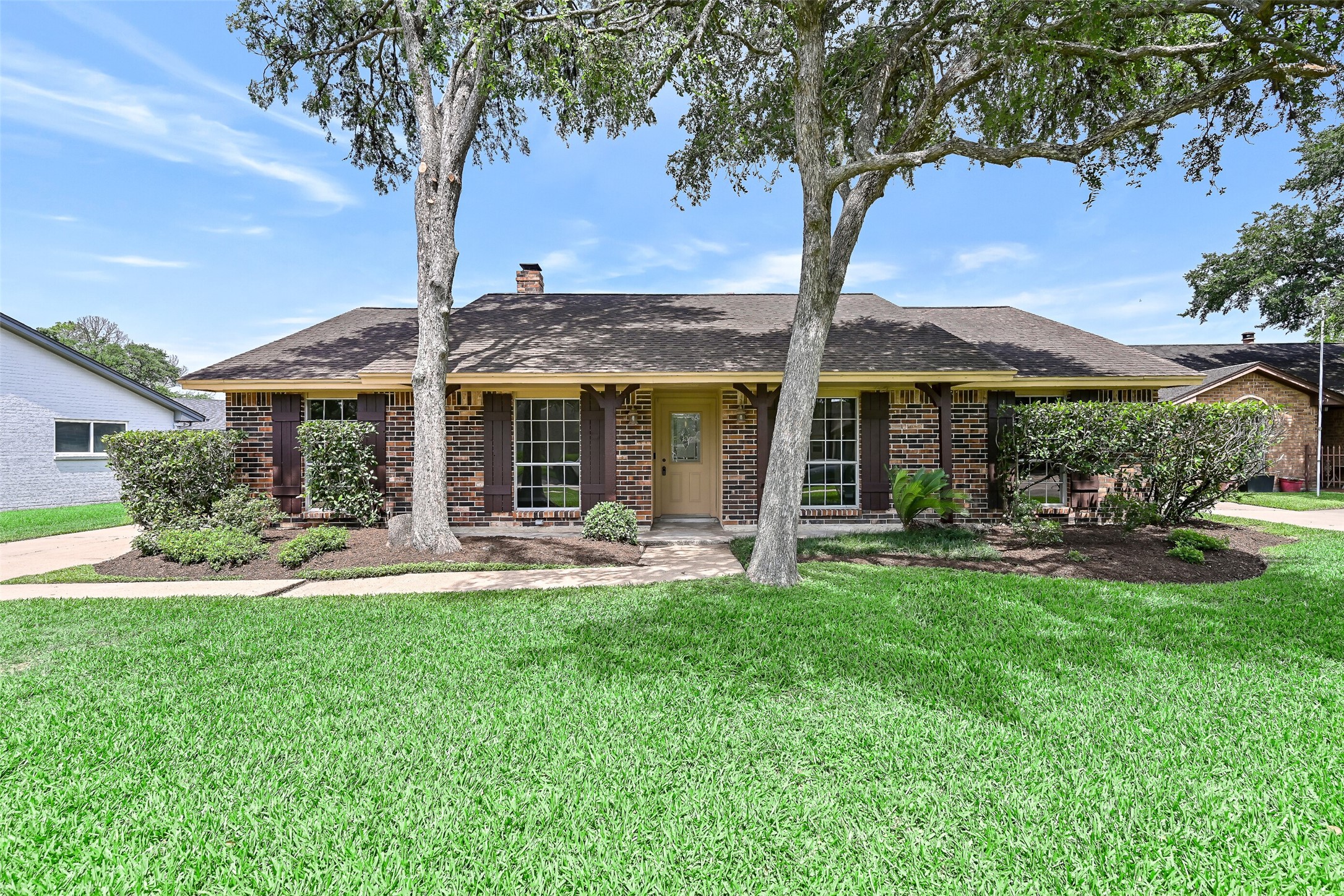 5014 Encino Court Friendswood TX 77546