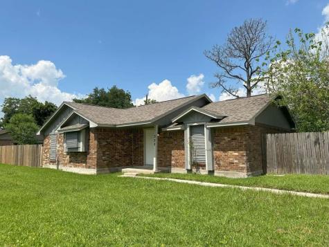 322 Maple Drive Hitchcock TX 77563