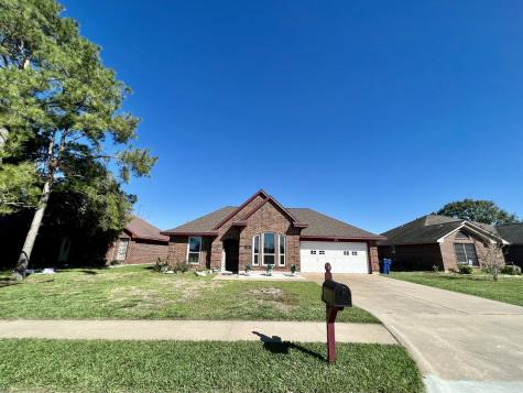 228 Lasso Street Angleton TX 77515