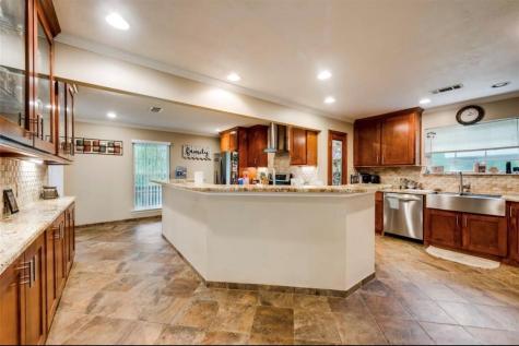 215 Reidland Road Crosby TX 77532