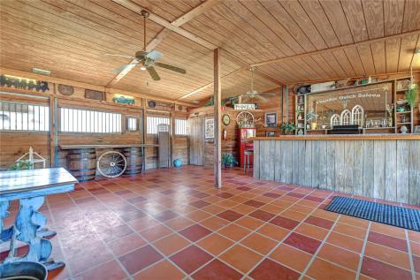 215 Reidland Road Crosby TX 77532