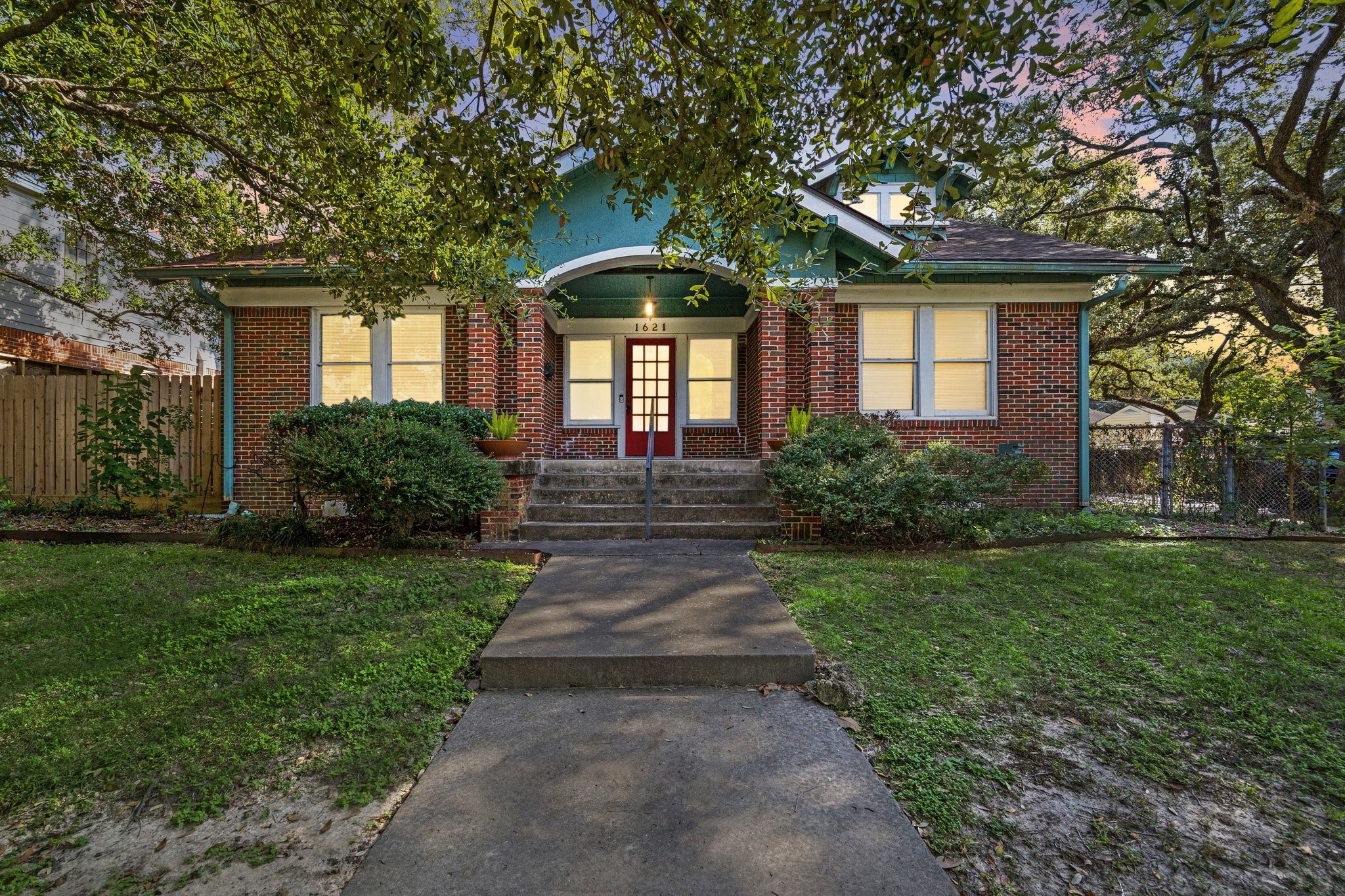 1621 Haver Street Houston TX 77006