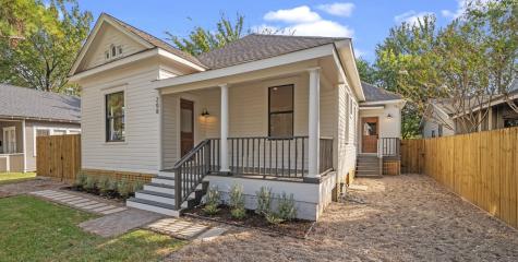 208 Tabor Street Houston TX 77009