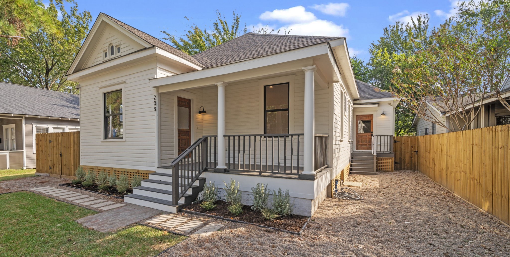 208 Tabor Street Houston TX 77009