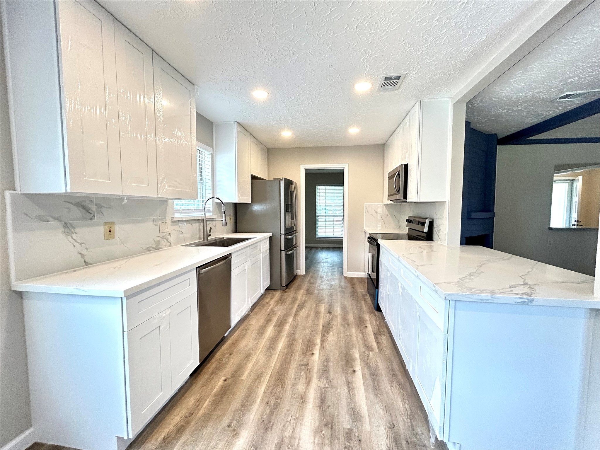 12322 Scarcella Lane Meadows Place TX 77477