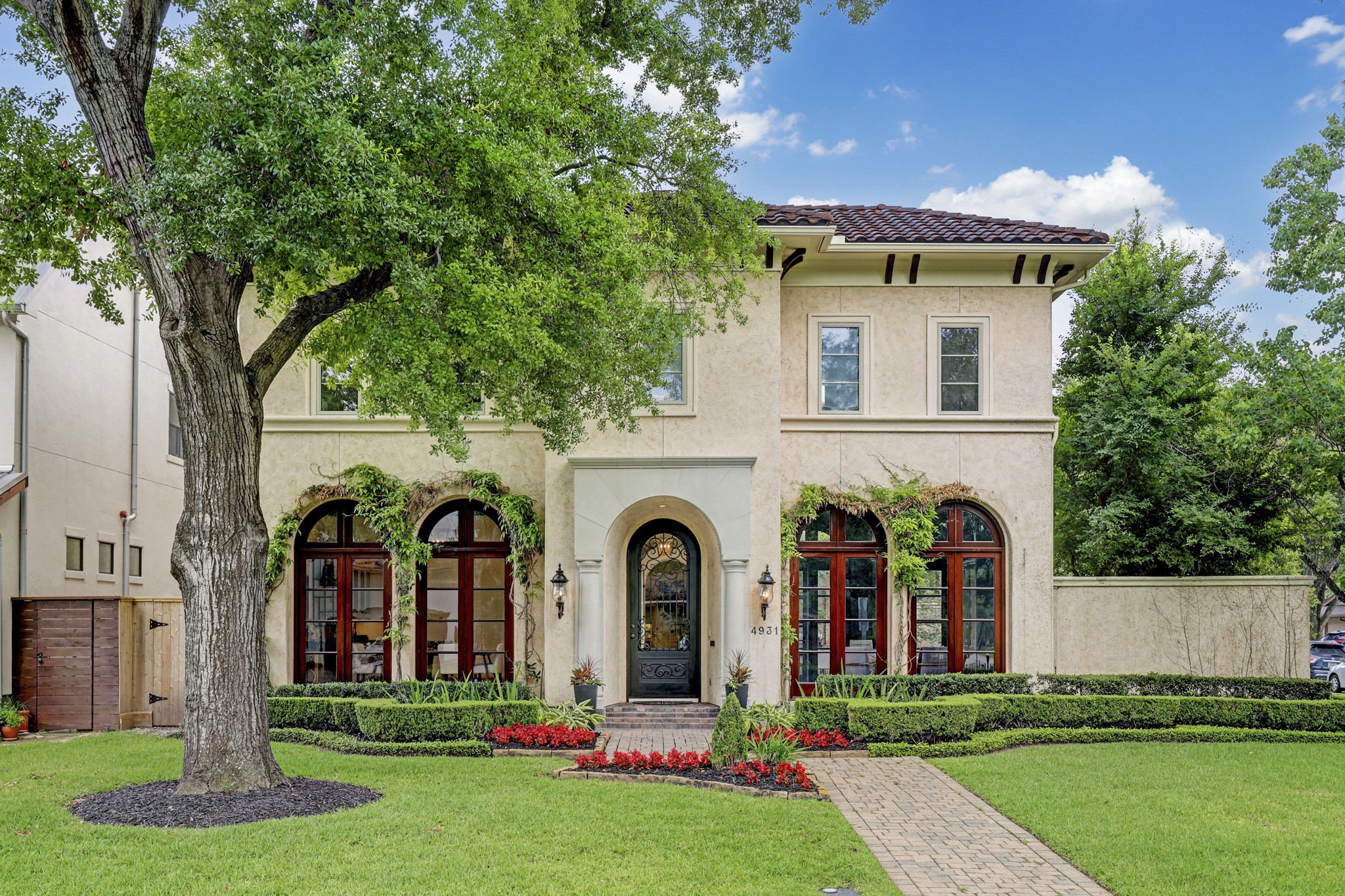 4931 Valerie Street Bellaire TX 77401