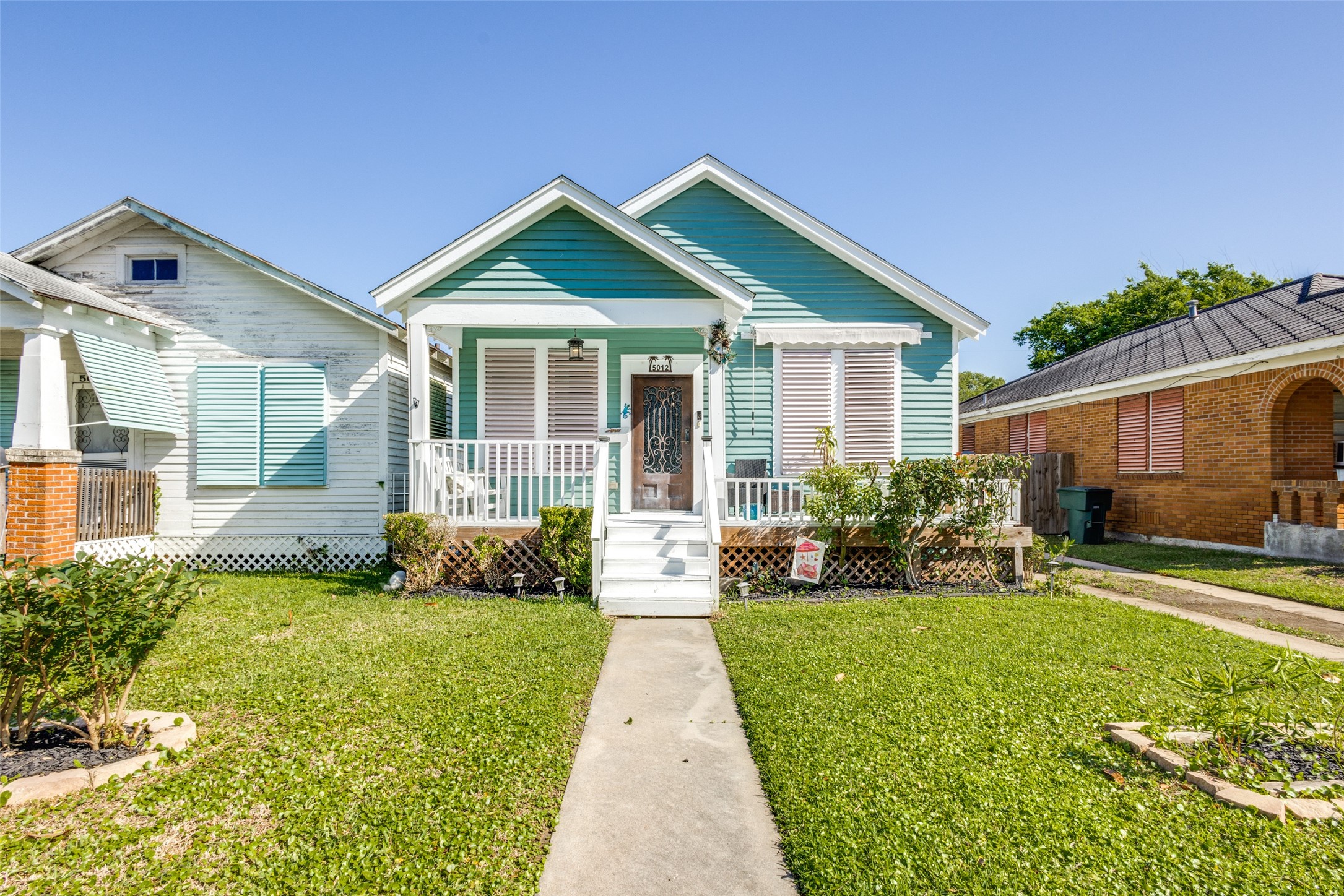 5012 Avenue P 1/2 Galveston TX 77551