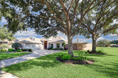 1914 Cascade Court Sugar Land TX 77479