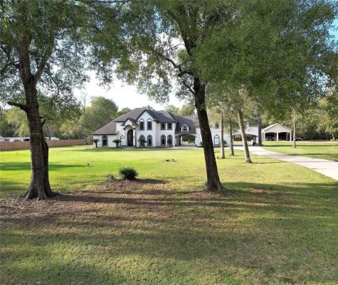 582 County Road 410 Dayton TX 77535