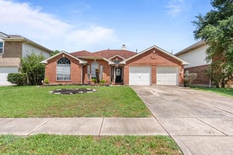 1522 Hunter Green Lane Fresno TX 77545