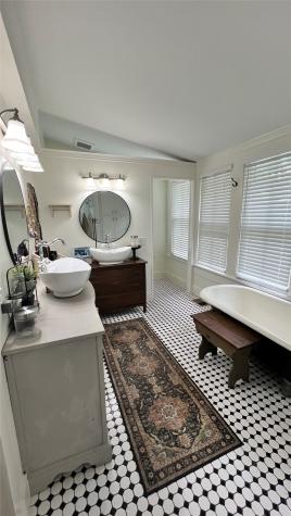 636 Franklin La Grange TX 78945