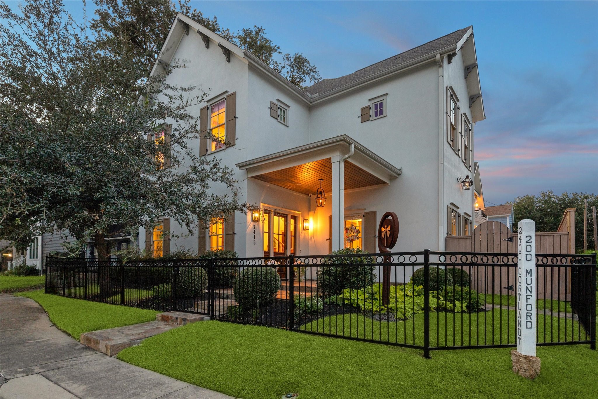2415 Cortlandt Street Houston TX 77008
