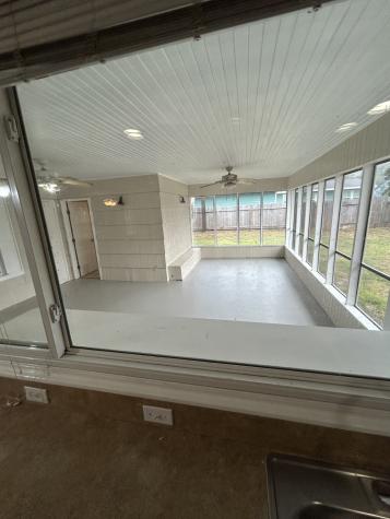 118 Tarpon Avenue Galveston TX 77550