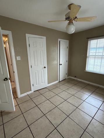 118 Tarpon Avenue Galveston TX 77550