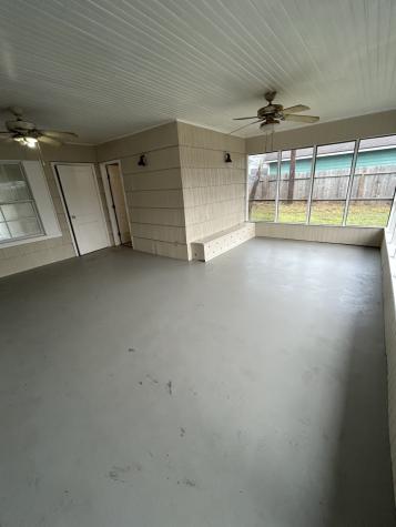 118 Tarpon Avenue Galveston TX 77550