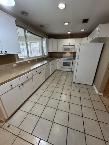 118 Tarpon Avenue Galveston TX 77550