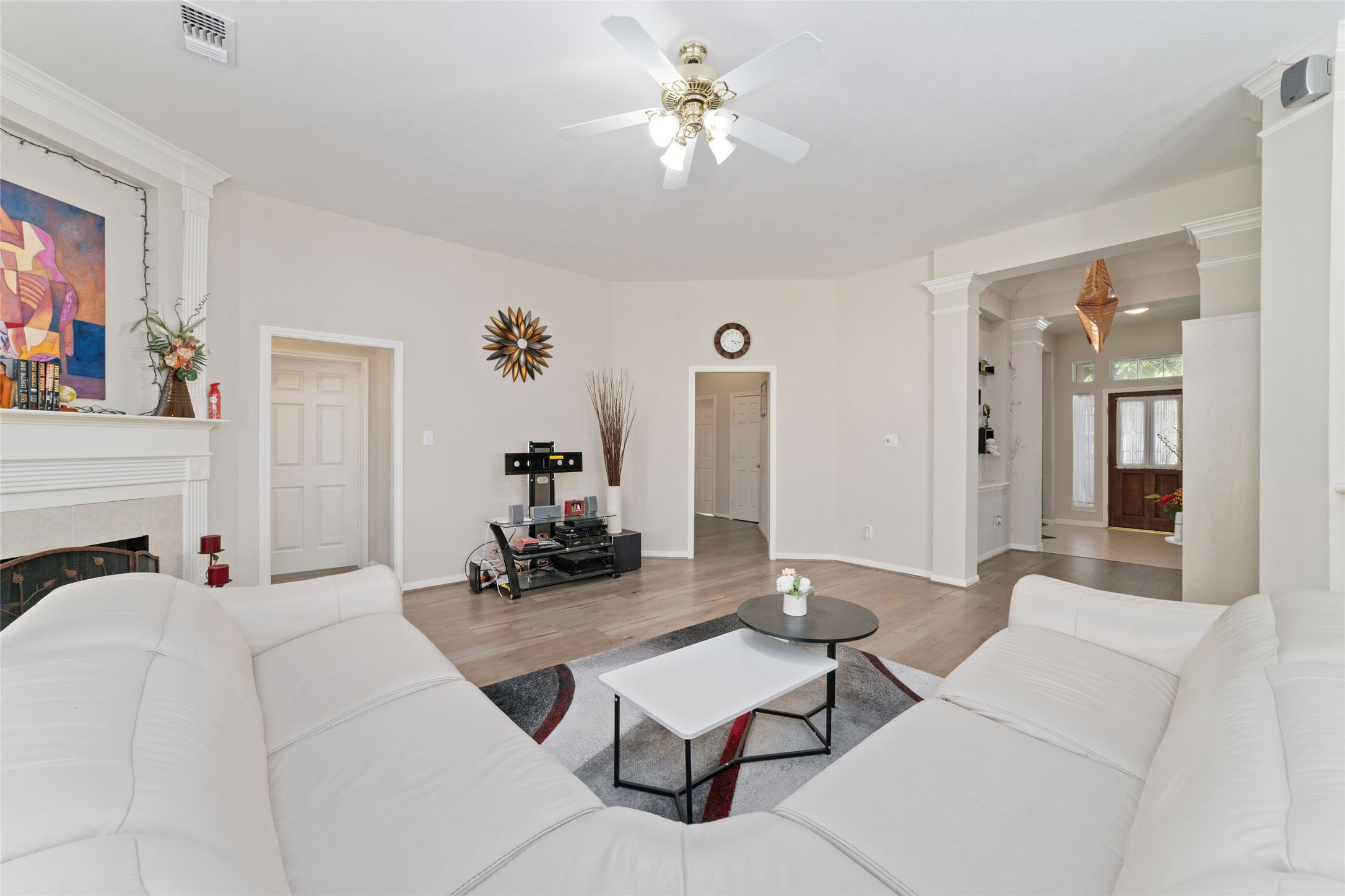 1515 Thunder Lake Lane Sugar Land TX 77498