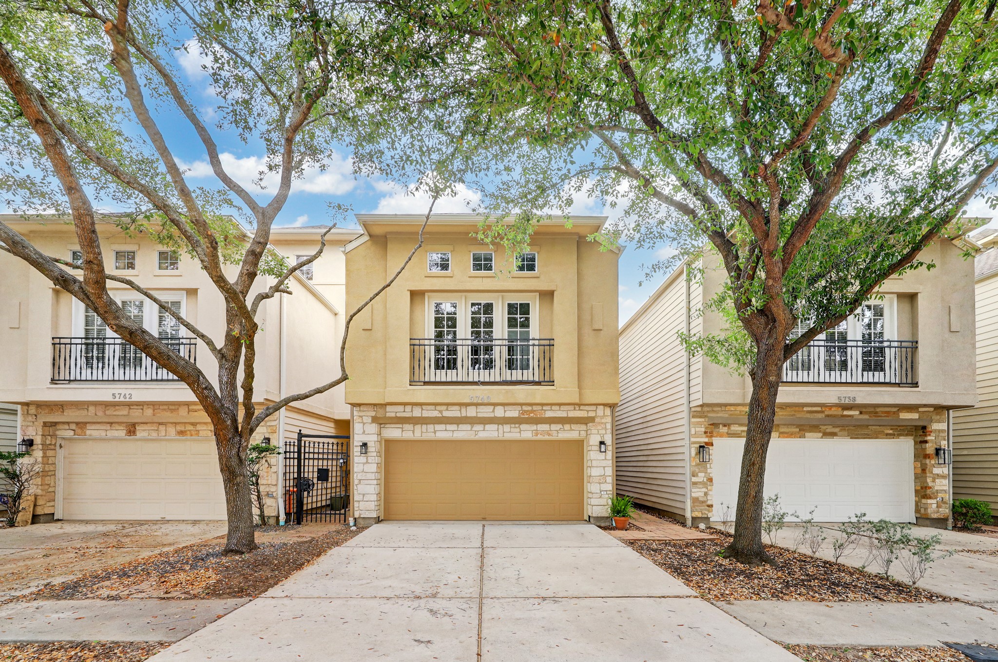 5740 Kiam Street Houston TX 77007