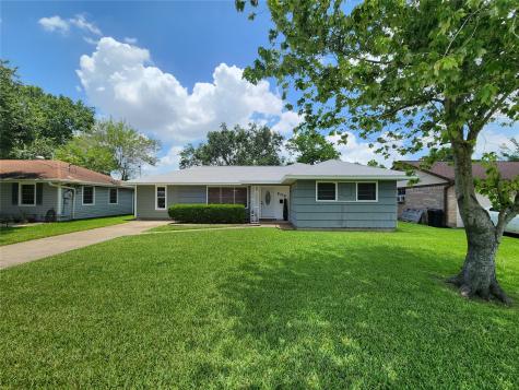 209 W 6th Street Deer Park TX 77536