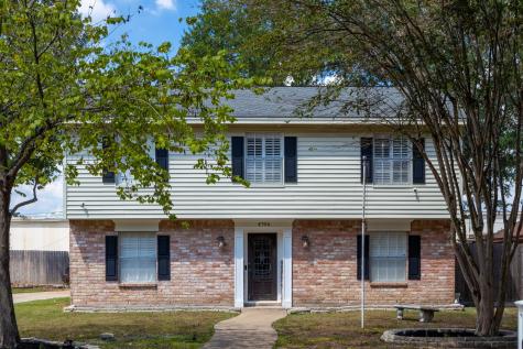4706 Christopher Place Houston TX 77066