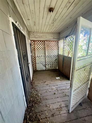 5845 Darling Street Houston TX 77007