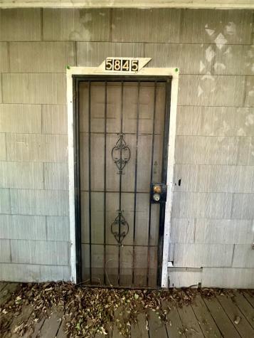 5845 Darling Street Houston TX 77007