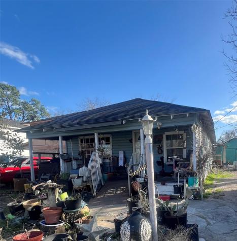 206 Garrotsville Street Houston TX 77022