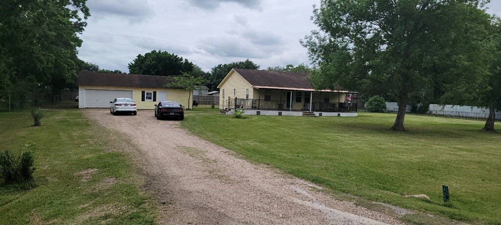 4903 Custer Circle Rosenberg TX 77471