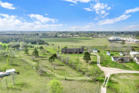 4503 County Road 305a Alvin TX 77511