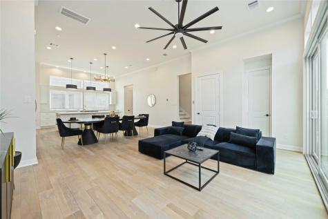 907 W 16th Street A Houston TX 77008