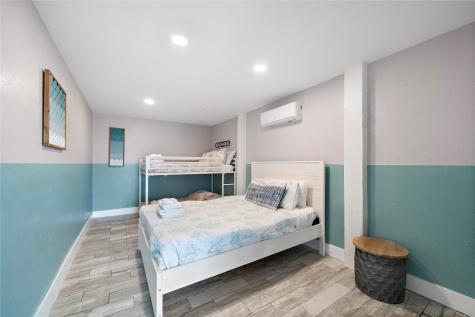 21623 Zachary Galveston TX 77554
