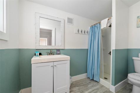 21623 Zachary Galveston TX 77554