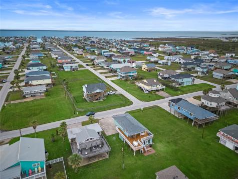 21623 Zachary Galveston TX 77554