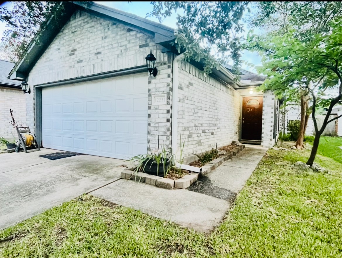 12231 Cardston Court Tomball TX 77377