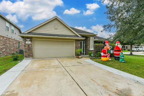4302 Sprangletop Avenue Baytown TX 77521