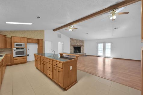 121 Magnolia Boulevard New Caney TX 77357