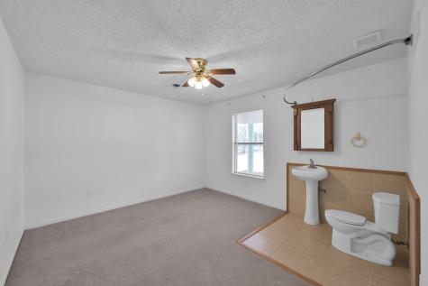 121 Magnolia Boulevard New Caney TX 77357
